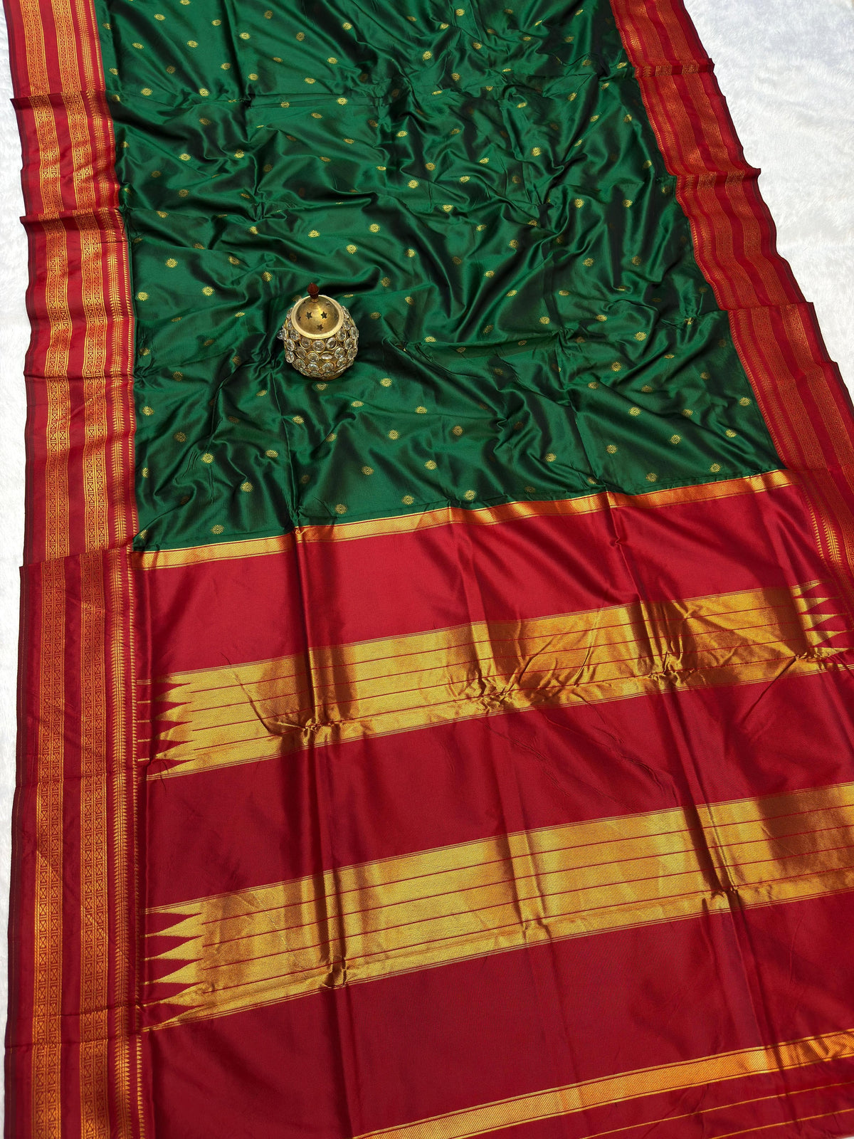 Avika Narayani Paithani Silk Saree – Green & Red with Erkal Temple Border